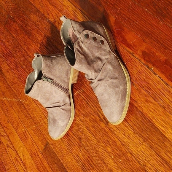 Report Deryn Grey Slouchy Ankle Boots Sz 7 - Picture 3 of 7